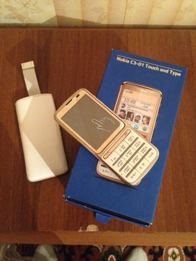 Лот: 3295182. Фото: 1. Продам Nokia C3 GOLD. Кнопочные мобильные телефоны