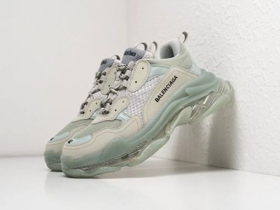 Лот: 18924269. Фото: 1. Кроссовки Balenciaga Triple S... Кеды, кроссовки, слипоны