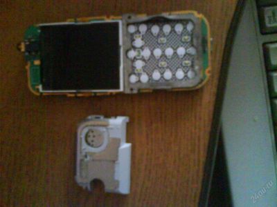 Лот: 69183. Фото: 1. все что осталось от LG. Кнопочные мобильные телефоны