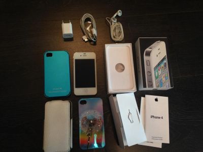 Лот: 4379426. Фото: 1. Iphone 4 32gb free sim белый полный... Смартфоны