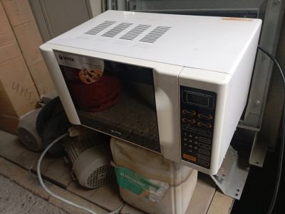 Лот: 25898901. Фото: 1. Микроволновка. Микроволновки, мини-печи