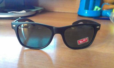 Лот: 3944834. Фото: 1. Очки Ray ban матовые. Очки солнцезащитные