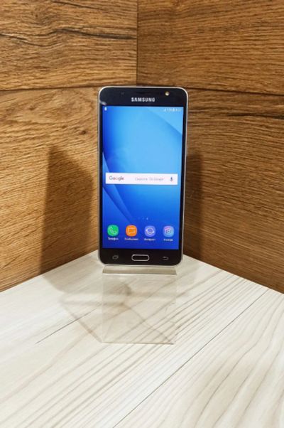 Лот: 19638033. Фото: 1. Смартфон Samsung Galaxy J5 2016. Смартфоны