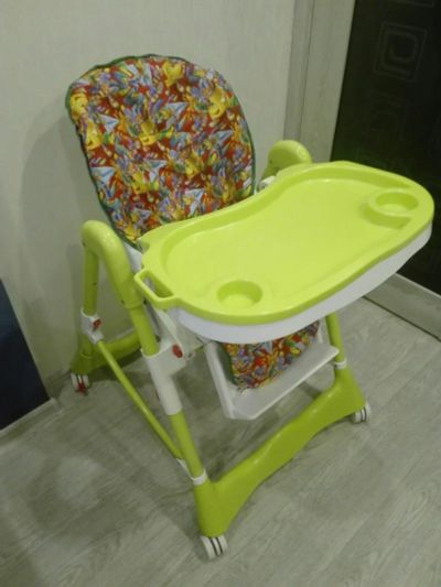 Лот: 15195307. Фото: 1. Детский стульчик для кормления. Столики, стулья, парты
