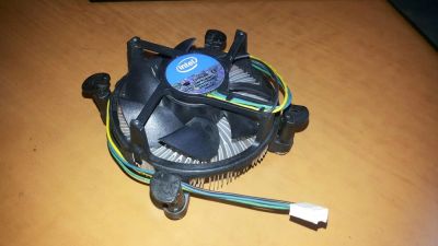 Лот: 7992361. Фото: 1. Боксовый кулер Intel для процессора... Системы охлаждения