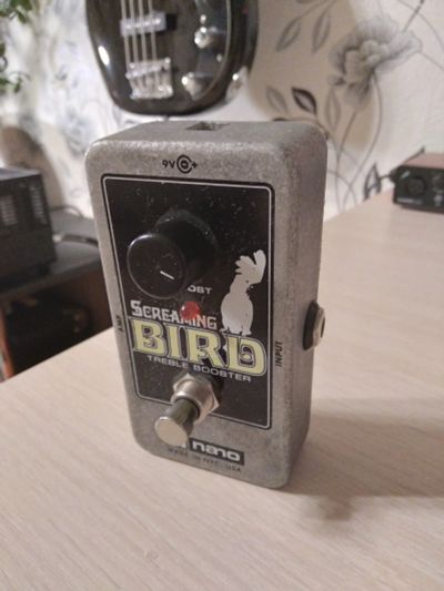 Лот: 16807765. Фото: 1. Treble Booster Electro-Harmonix... Гитарные эффекты и комбоусилители