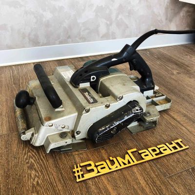 Лот: 16030446. Фото: 1. Электрорубанок Makita KP312S. Электроинструмент