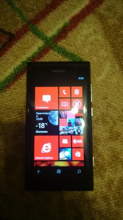 Лот: 3530383. Фото: 1. Nokia Lumia 800. Кнопочные мобильные телефоны