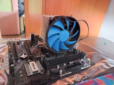 Лот: 19468861. Фото: 1. Ryzen 7 2700 + b450m pro4-F... Процессоры