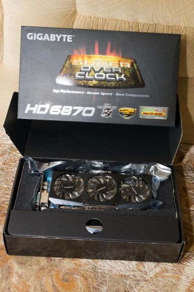 Лот: 4416717. Фото: 1. Видеокарта Gigabyte Radeon HD... Видеокарты