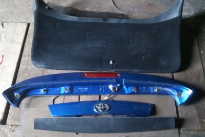 Лот: 23278947. Фото: 1. Спойлер Обшивка 5 Двери Toyota... Кузов