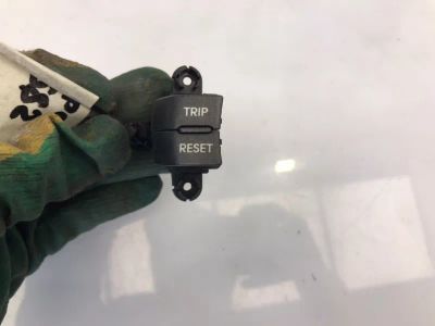 Лот: 21704886. Фото: 1. кнопка TRIP Kia Sportage SL. Другое (автозапчасти)
