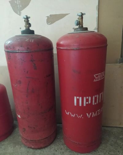 Лот: 18120171. Фото: 1. Газовый баллон. Баллоны, газ в баллонах