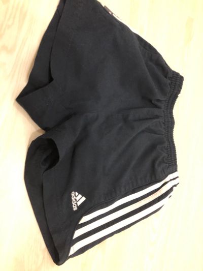 Лот: 15328009. Фото: 1. Шорты Adidas рост 116. Брюки, шорты, джинсы
