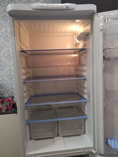 Лот: 12133987. Фото: 1. Холодильник. Холодильники, морозильные камеры