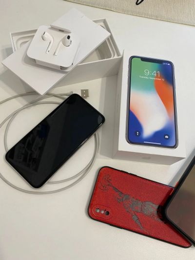 Лот: 19220985. Фото: 1. IPhone X 64Gb. Смартфоны