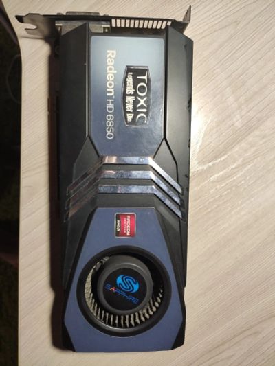 Лот: 14702544. Фото: 1. Видеокарта Sapphire radeon HD... Видеокарты