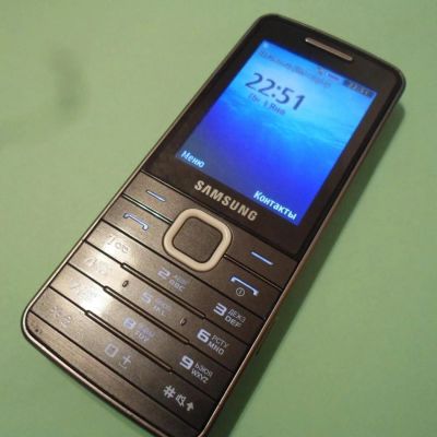 Лот: 7375836. Фото: 1. Samsung GT-s5610 звонилка. Кнопочные мобильные телефоны