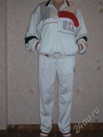 Лот: 258792. Фото: 1. Женский спортивный костюм р.46-48. Другое (спортивная одежда)