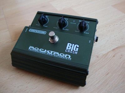 Лот: 7341489. Фото: 1. Rocktron Big Crush Compressor... Гитарные эффекты и комбоусилители