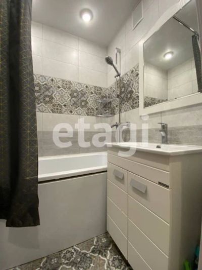 Лот: 20845226. Фото: 1. Продам 3-комн. кв. 74.8 кв.м... Квартиры, студии