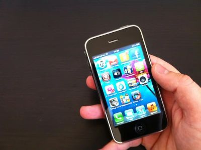 Лот: 6074624. Фото: 1. iphone 3g 16gb. Кнопочные мобильные телефоны