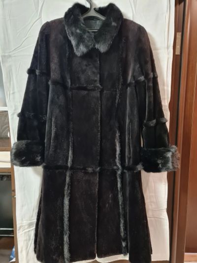 Лот: 18405122. Фото: 1. Шуба мутоновая. Верхняя одежда