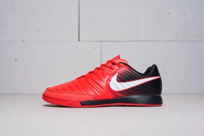 Лот: 11210845. Фото: 1. Футбольная обувь Nike Tiempo Mystic... Кеды, кроссовки, слипоны