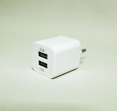 Лот: 6260758. Фото: 1. Адаптер сетевой СЗУ-2USB 2A/1A... Зарядные устройства, блоки питания, адаптеры сетевые для смартфонов