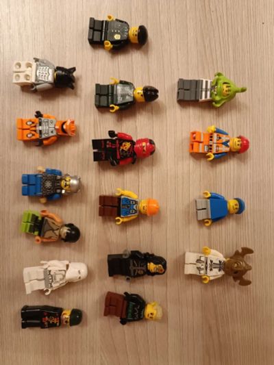 Лот: 19859192. Фото: 1. Lego фигурки. Конструкторы