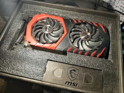 Лот: 16947273. Фото: 1. Видеокарта MSI GeForce GTX 1080... Видеокарты