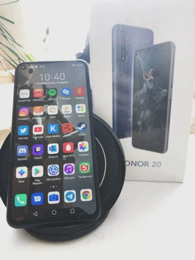 Лот: 17333465. Фото: 1. Honor 20. Смартфоны