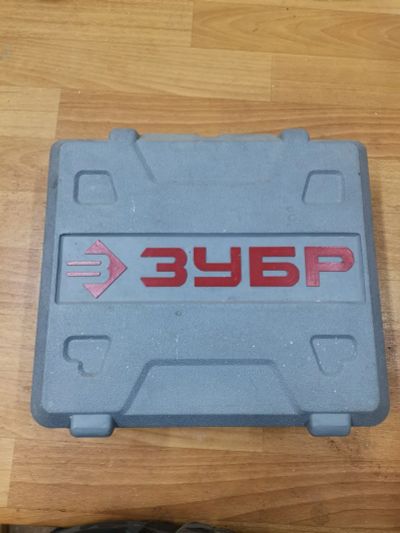 Лот: 20303023. Фото: 1. Шуруповёрт Зубр. Электроинструмент