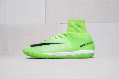 Лот: 11250703. Фото: 1. Футбольная обувь Nike MercurialX... Кеды, кроссовки, слипоны