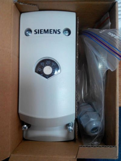 Лот: 6023765. Фото: 1. Термостат Siemens RAK-TW.5010S-H. Датчики измерительные для дома, квартиры