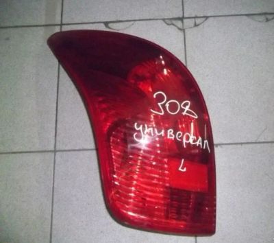 Лот: 3901733. Фото: 1. Фонарь задний левый Peugeot 308... Оптика и освещение
