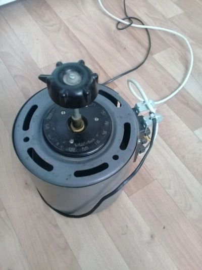 Лот: 10387192. Фото: 1. Автотрансформатор. Стабилизаторы напряжения, ЛАТР