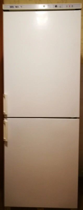 Лот: 17029893. Фото: 1. Холодильник Iar (Италия) б/у. Холодильники, морозильные камеры