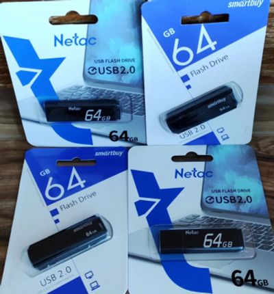 Лот: 20404943. Фото: 1. Флешка USB Smartbuy и Netac 64... USB-флеш карты