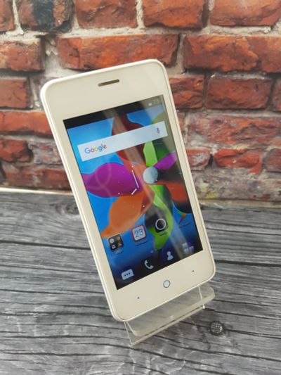 Лот: 11210599. Фото: 1. Телефон ZTE Blade A3. Кнопочные мобильные телефоны