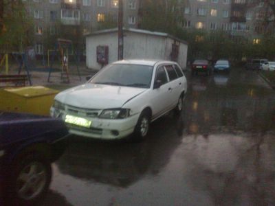 Лот: 4054623. Фото: 1. Nissan AD 1999 едет. Автомобили
