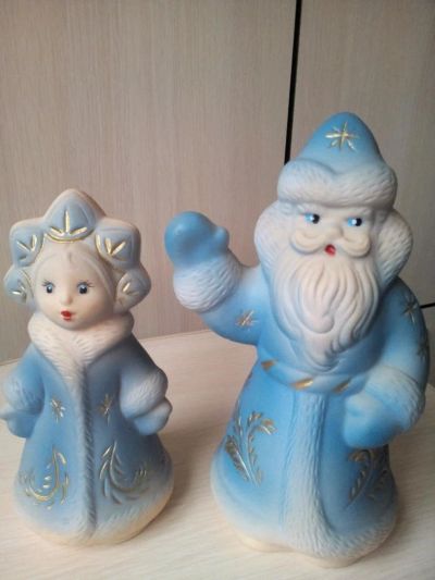 Лот: 9653459. Фото: 1. Дед мороз и снегурочка. Игрушки
