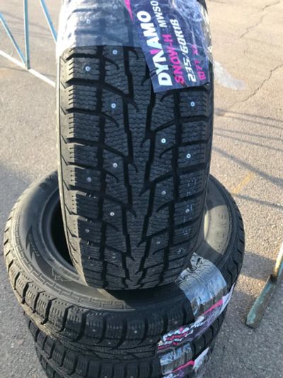 Лот: 19536563. Фото: 1. Зимняя резина 235/60 R-18 "Dynamo... Шины