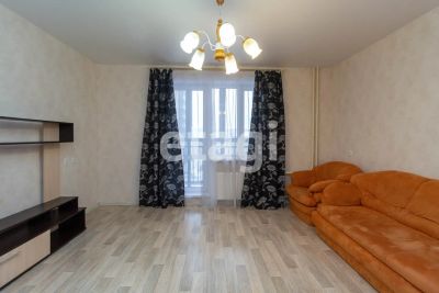 Лот: 25286176. Фото: 1. 1-комн. квартира , Красноярск... Квартиры, студии