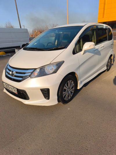 Лот: 25384100. Фото: 1. Honda Freed. Автомобили