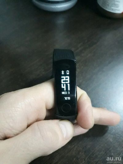 Лот: 10845447. Фото: 1. Фитнес браслет Huawei Honor Band... Смарт-часы, фитнес-браслеты, аксессуары