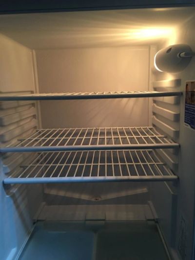 Лот: 9955734. Фото: 1. Холодильник indesit Tia140 класс... Холодильники, морозильные камеры