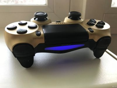Лот: 13798538. Фото: 1. Геймпад Dualshock 4 от Playstation... Аксессуары для игровых приставок, консолей, геймпады