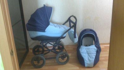 Лот: 7689640. Фото: 1. Срочно продам коляску zippy 2... Коляски