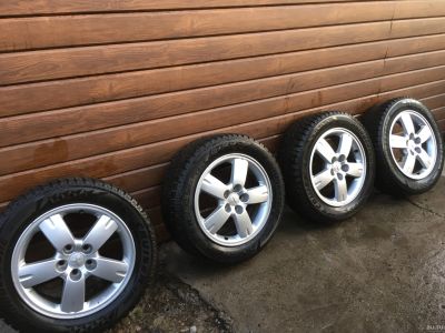 Лот: 14454307. Фото: 1. Комплект зимних шин Bridgestone... Шины на дисках